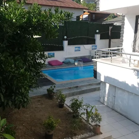 White House Dom wakacyjny *